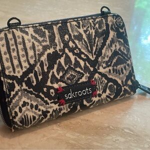 Sakroots Wallet Purse Smartphone Crossbody Bag Tribal Print